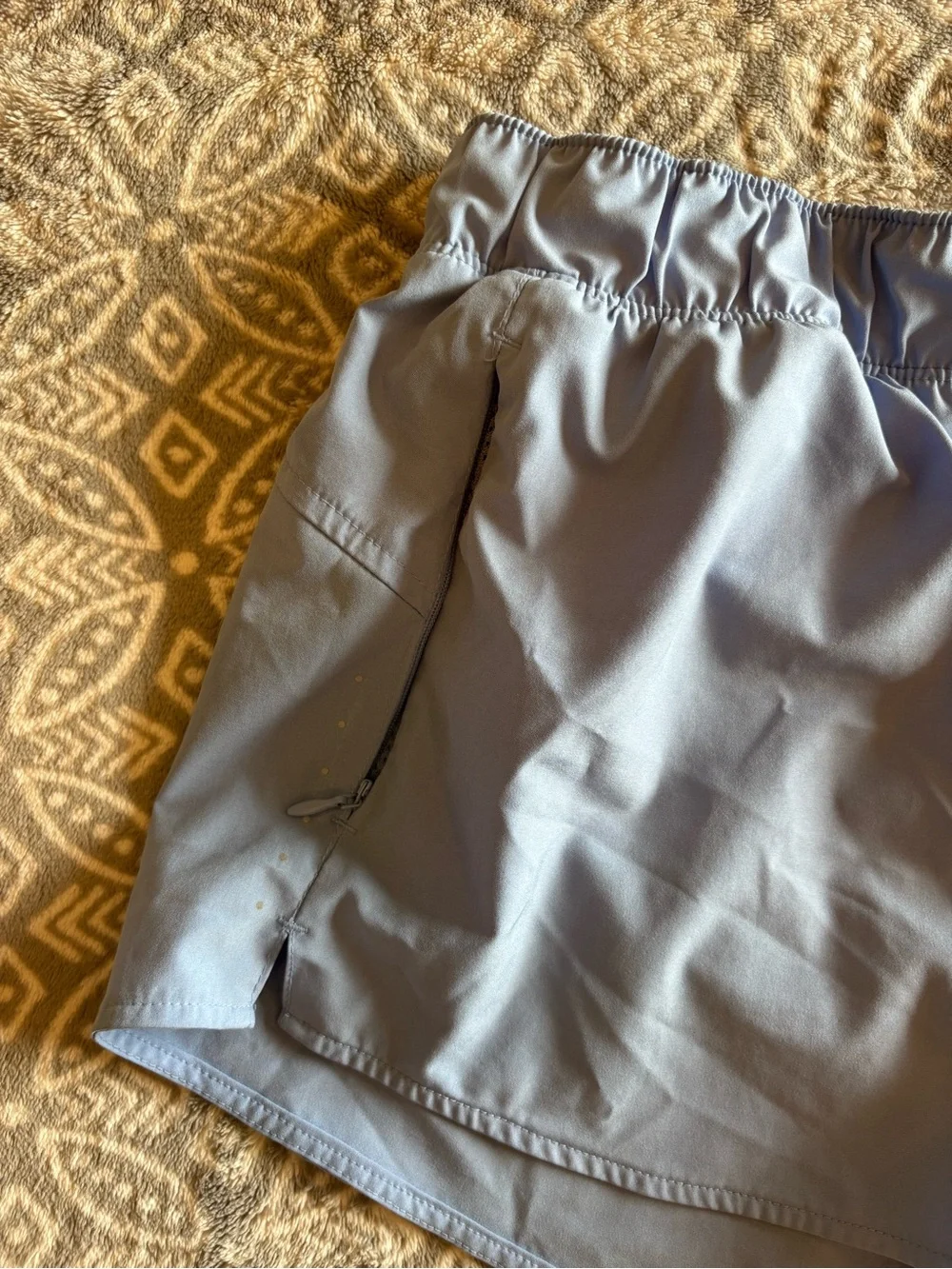 Old Navy Light Blue Mid-Rise StretchTech Run Shorts 3-inch Inseam Medium - Picture 7 of 7